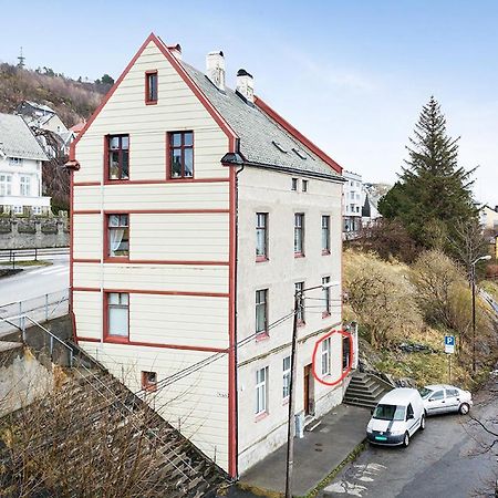 Small, central&quiet studio apartment in Ålesund Esterno foto