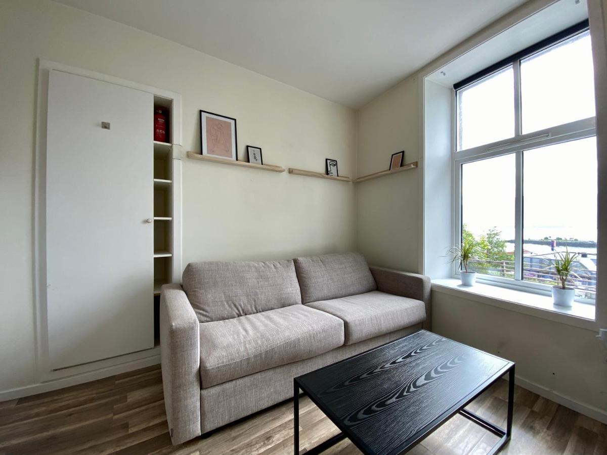 Small, central&quiet studio apartment in Ålesund Esterno foto